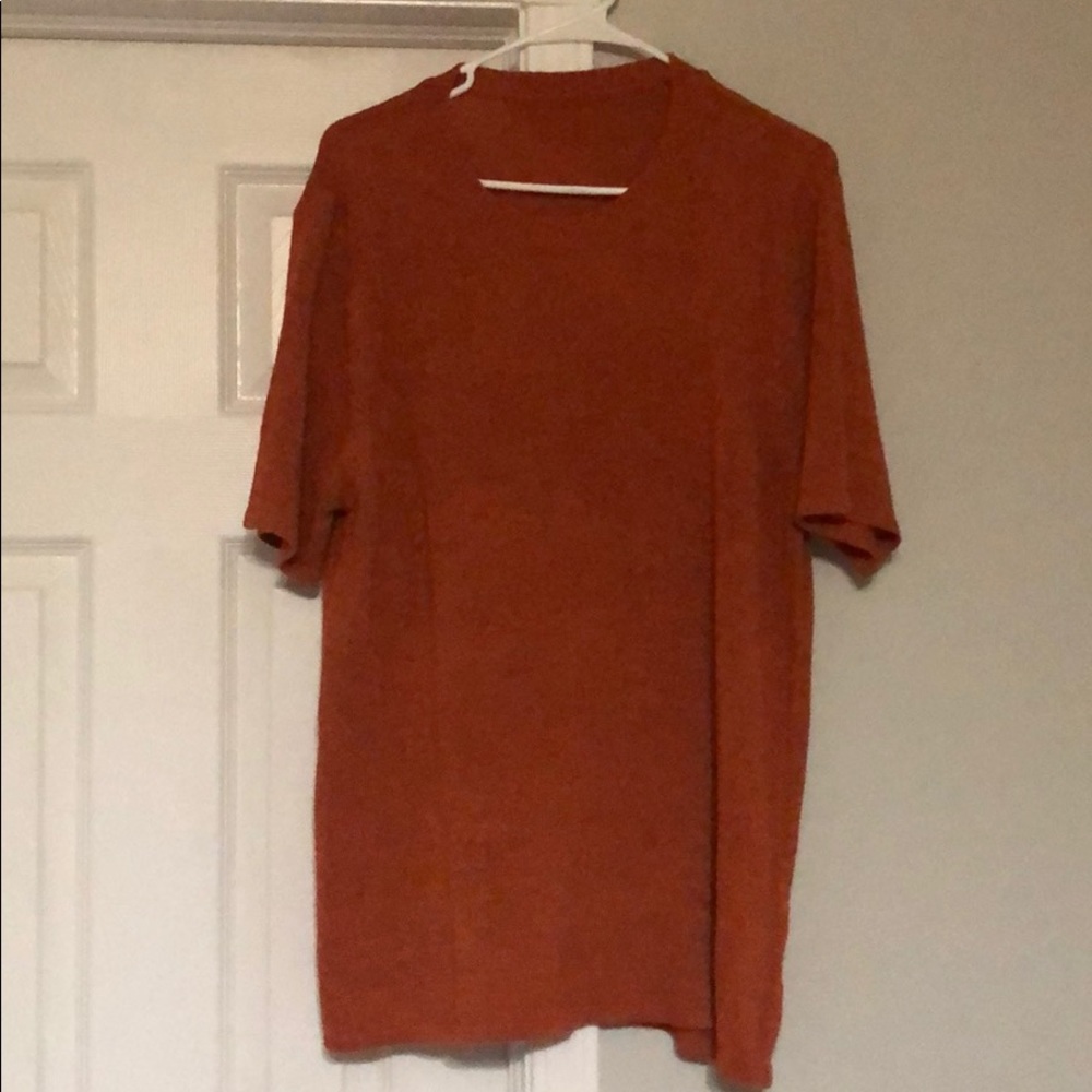 ❤️5 for $20❤️ Orange Flowy Blouse